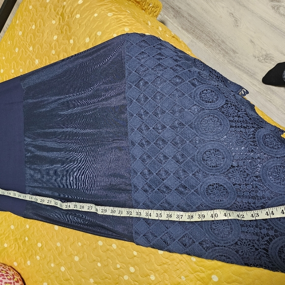 NEW Nuggles laying slip with lace - Picture 4 of 9